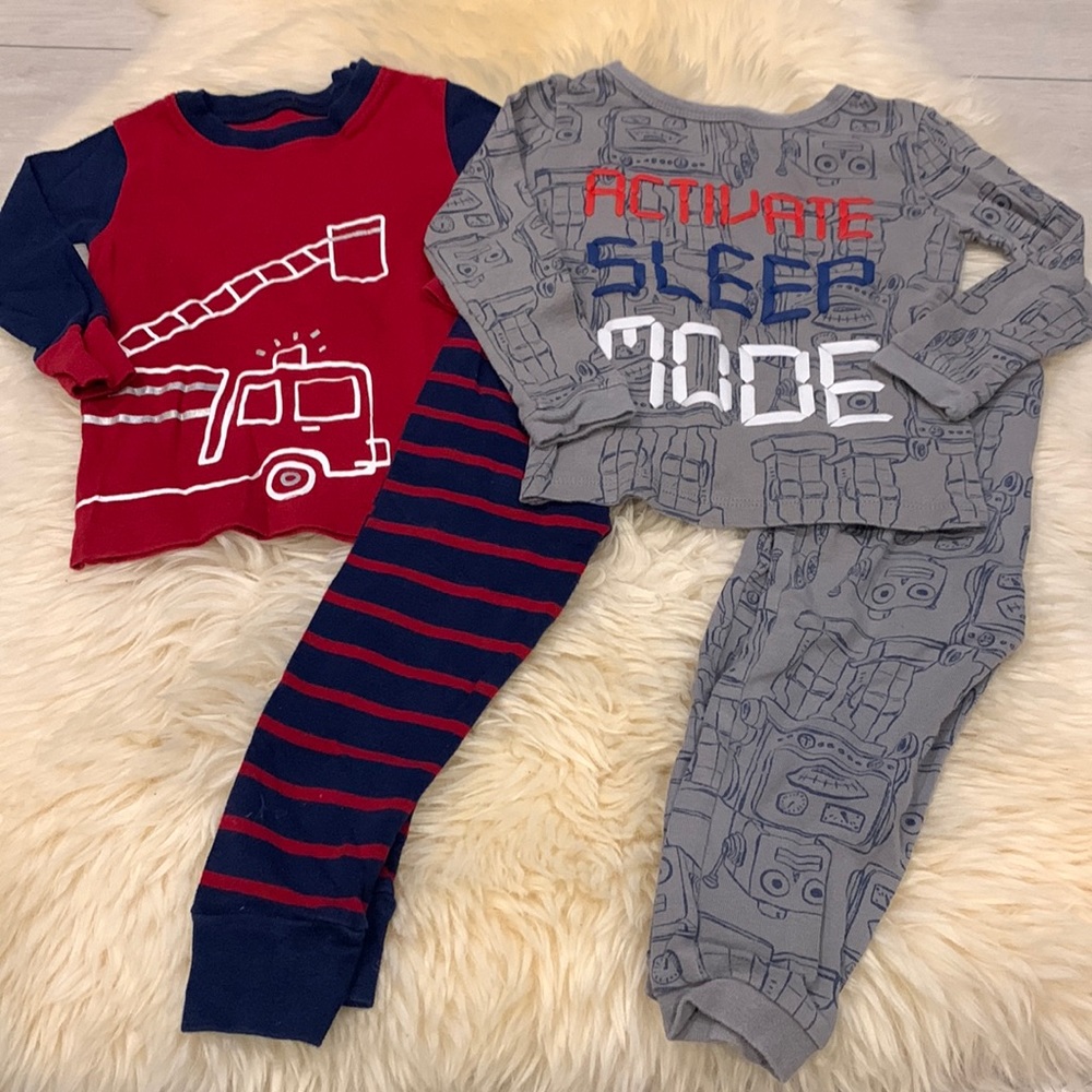 Firetruck Red/Blue & Gray “Activate Sleep Mode” Robot Pajamas in size 18-24M